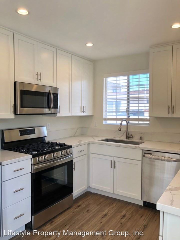 1962 Burton St - Photo 3 of 16