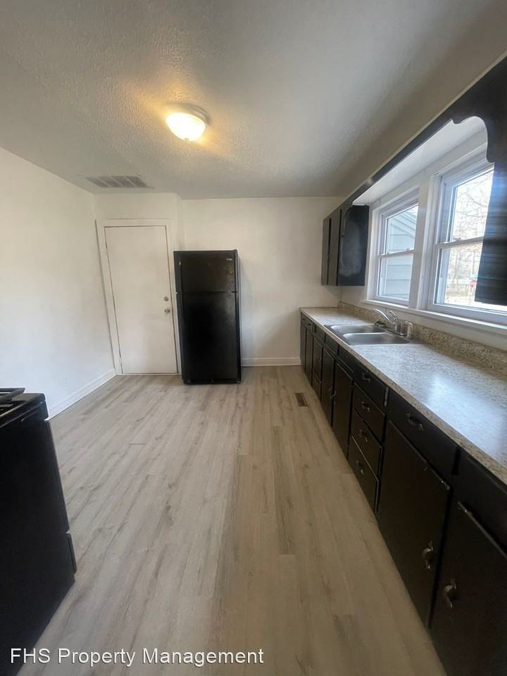 928 928 W Florida  928 W Florida - Photo 3 of 7