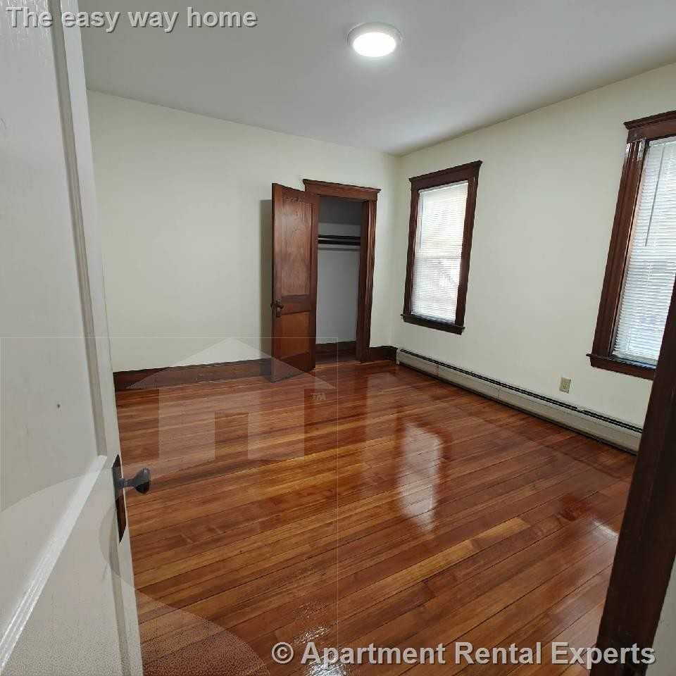 306 Spring Street Ext - Photo 4 of 7