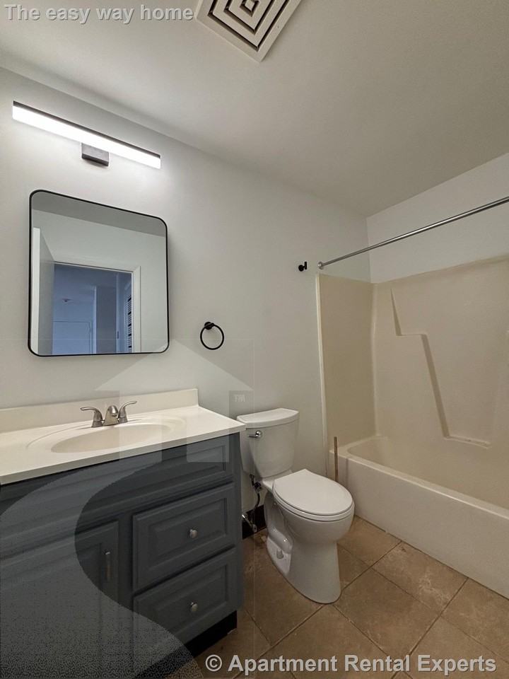 1 Franklin St #101 - Photo 5 of 13