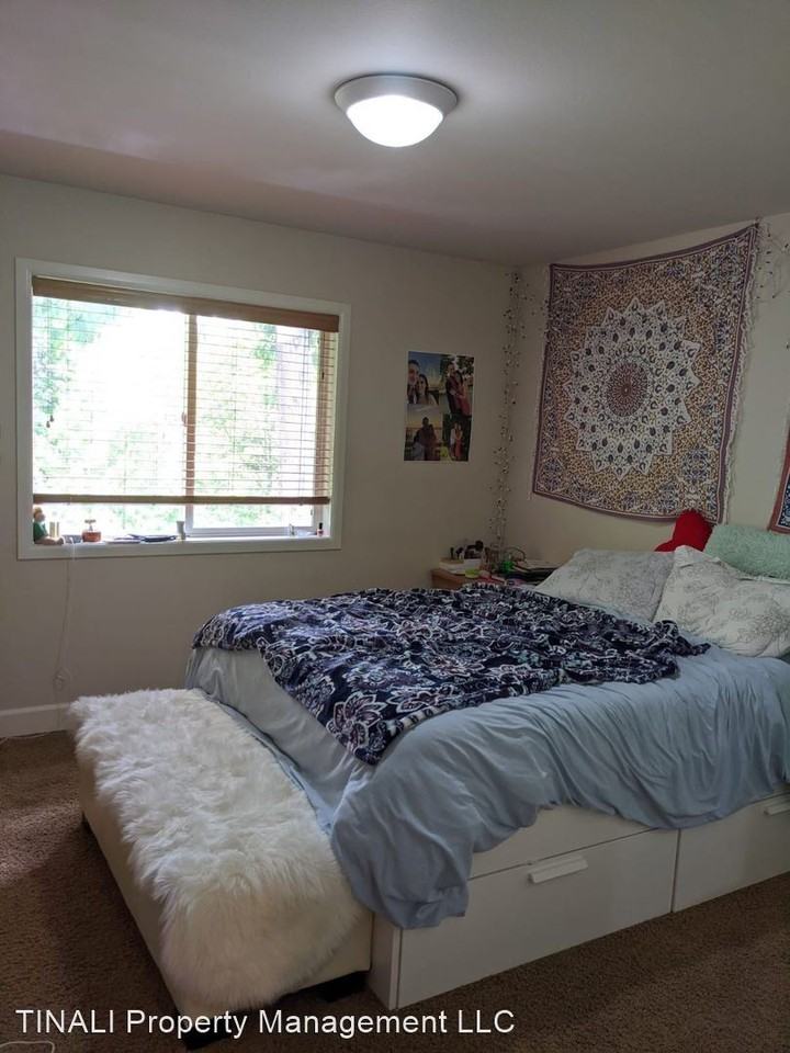 12123 177th Ct Ne - Photo 2 of 25