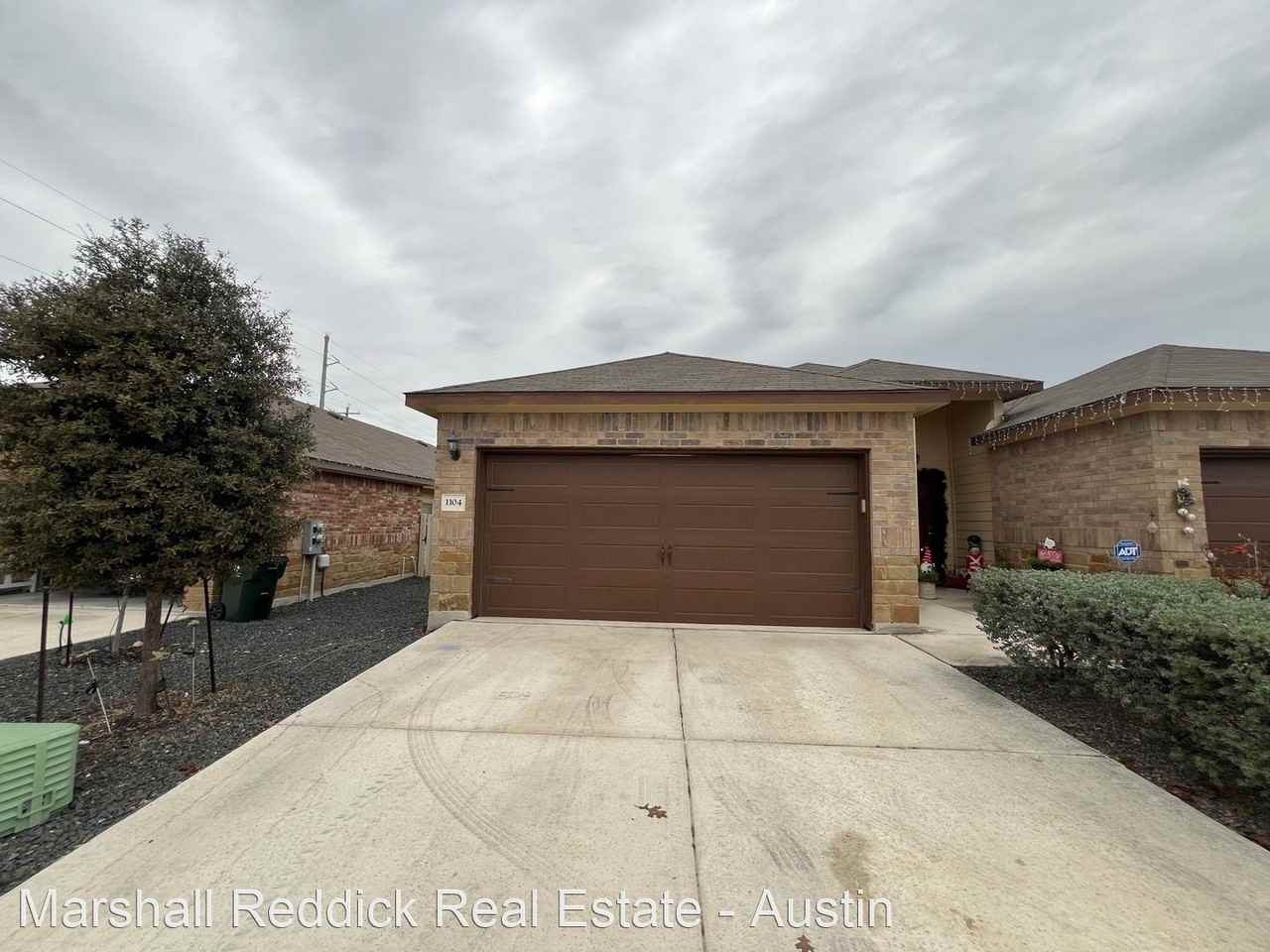 Luxury 3/2 Duplex in Seguin, Texas Apartments 1104 Burek Cross 1106