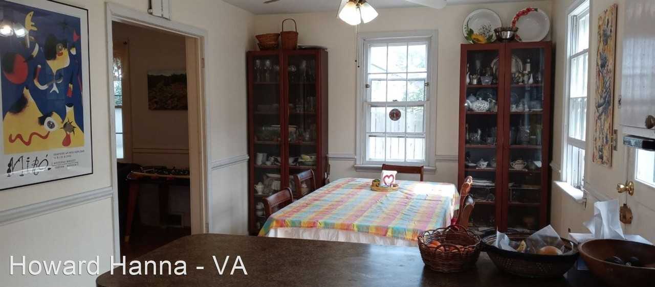 415 Burleigh Ave - Photo 3 of 10