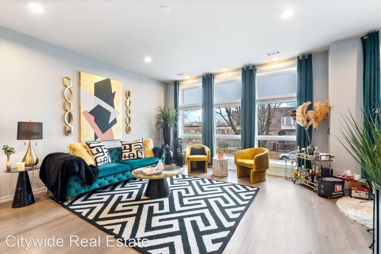 4402 S Prairie Ave - Photo 2 of 16