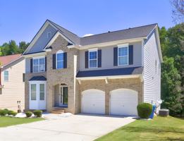 featured image of Elmwood Court