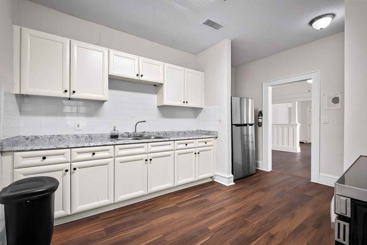 W 23rd St - Photo 5 of 9