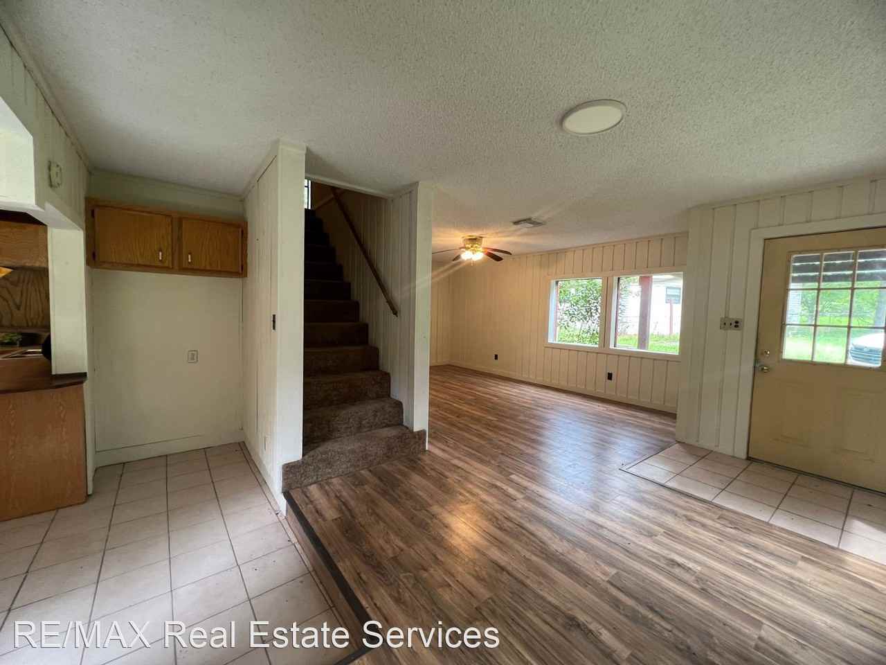 7650 S Lakeshore Dr - Photo 2 of 7