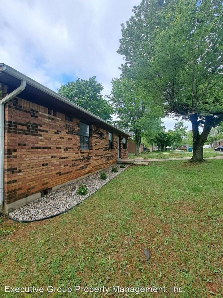 314 Crossgate Rd - Photo 2 of 10