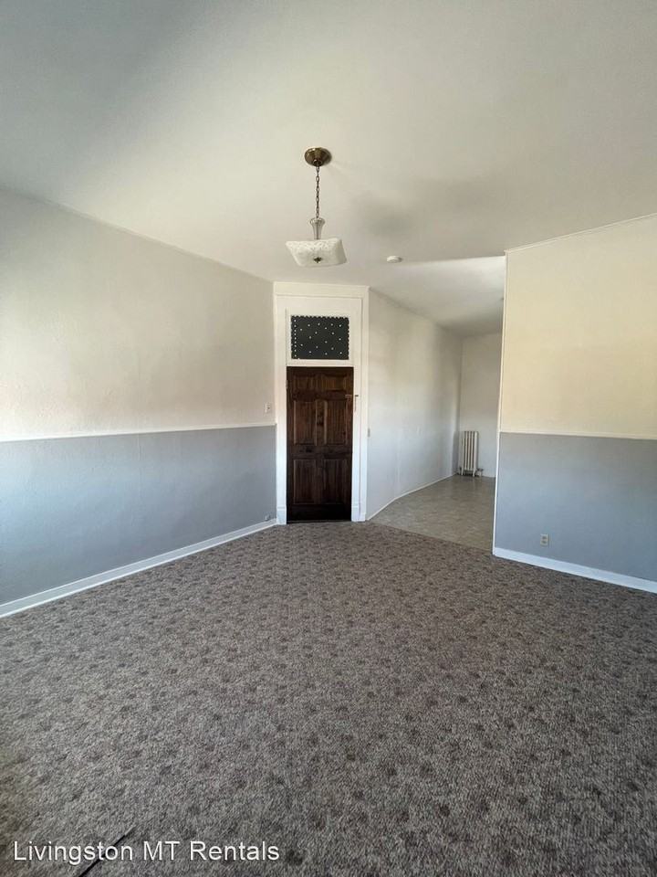 115-125 E Callender St - Photo 3 of 9