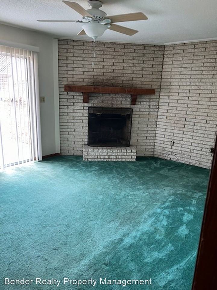 1834/1836 Jordan Ave - Photo 2 of 10