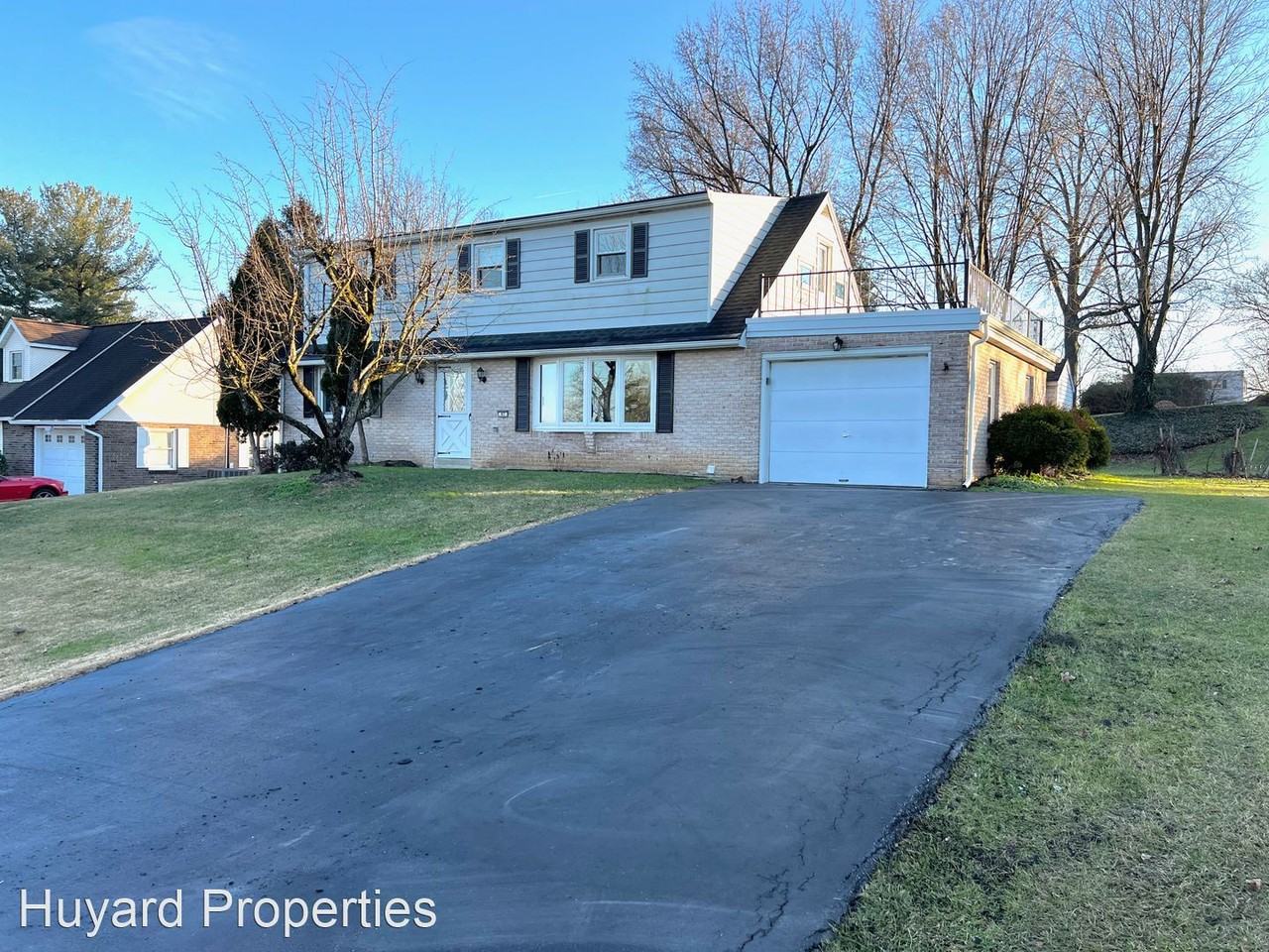 92 Hillside Dr - Photo 2 of 28