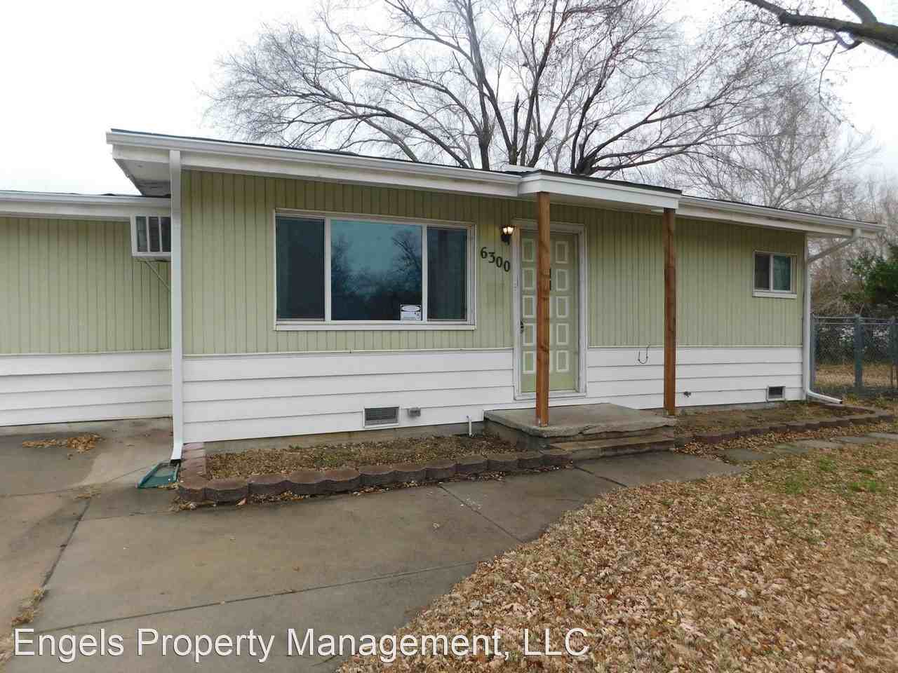 6300 N East Park View St - Photo 2 of 17