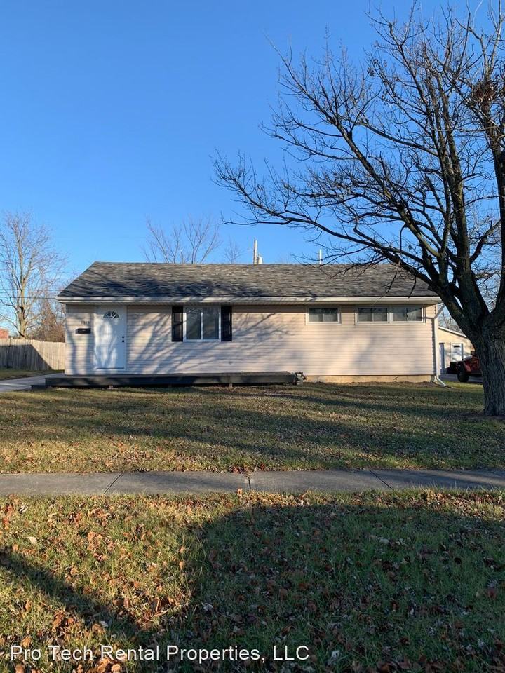 3315 Terrace Ln - Photo 2 of 13