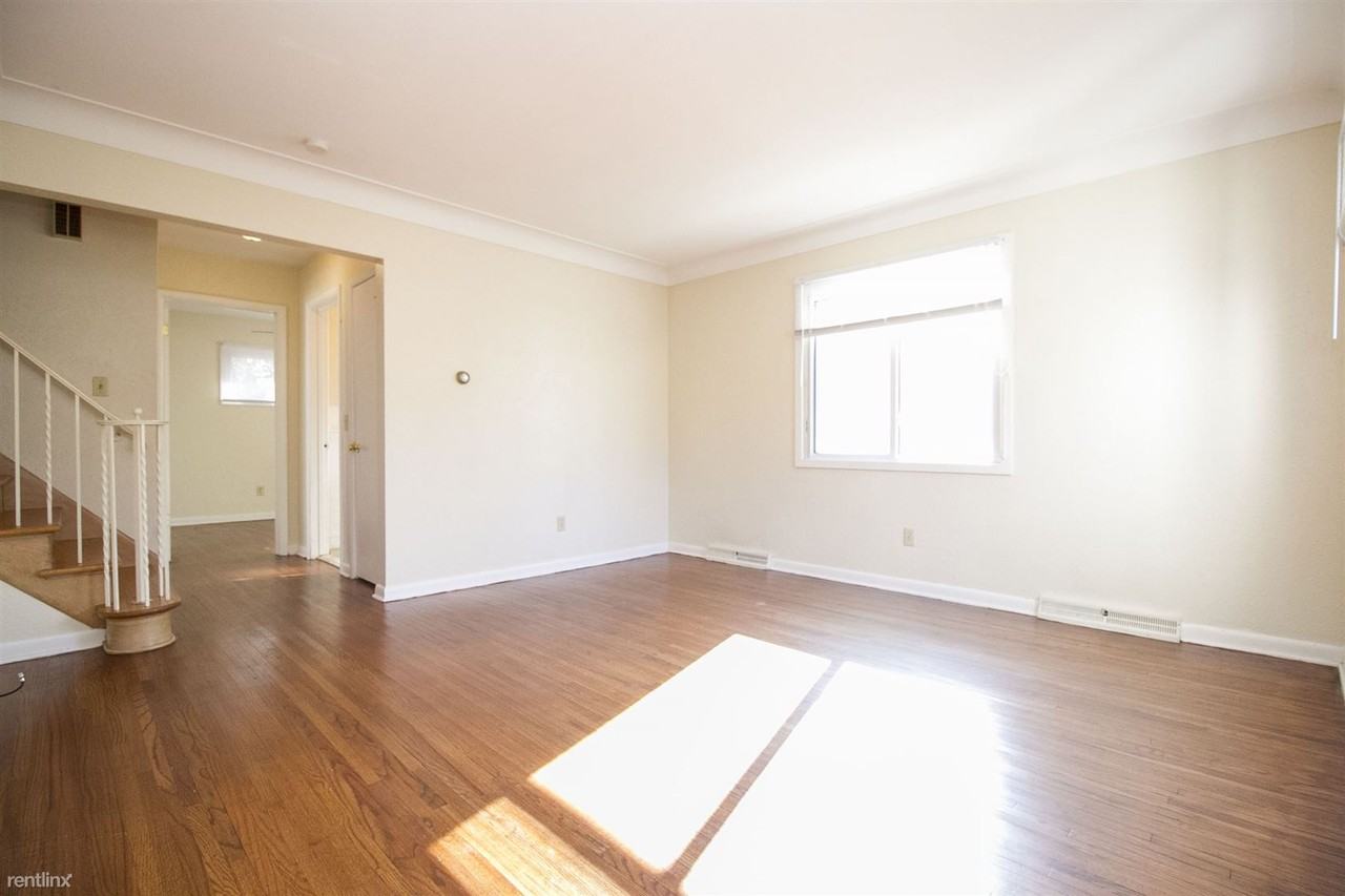 2933 Rocksberry Ave - Photo 3 of 10