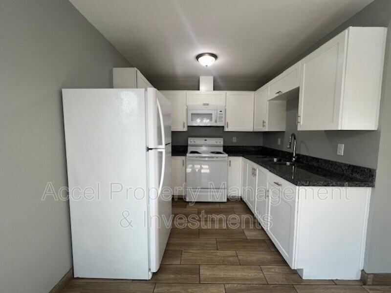 825 S Mississippi St #C - Photo 5 of 14