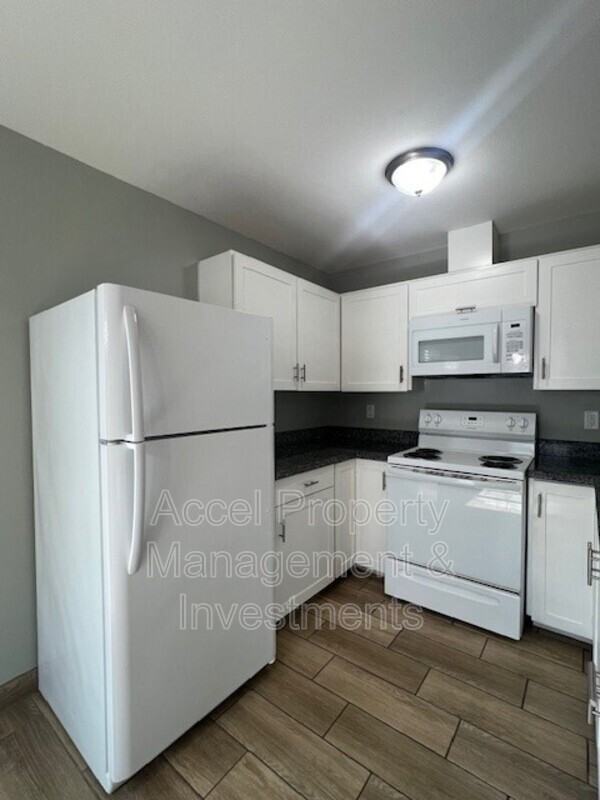 825 S Mississippi St #C - Photo 6 of 14