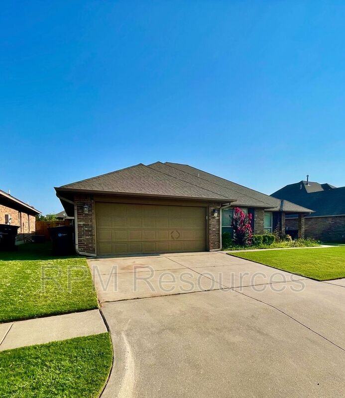 10913 Sw 30th St - Photo 2 of 34