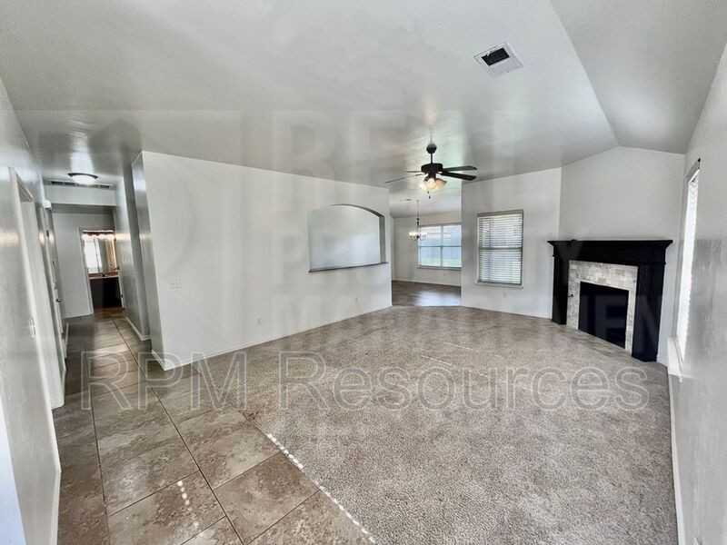 10913 Sw 30th St - Photo 6 of 34