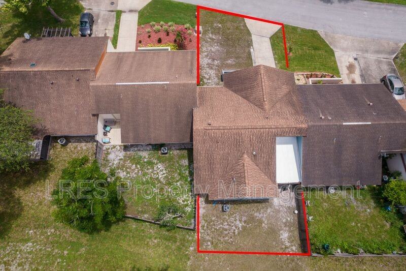 163 Clear Lake Cir - Photo 5 of 32