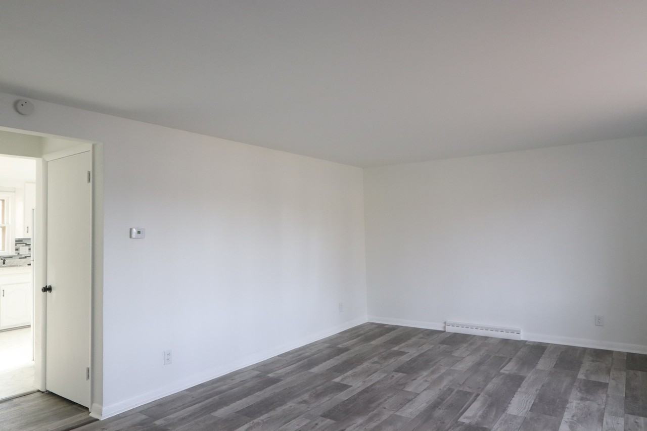 3012 N Meade St - Photo 3 of 30