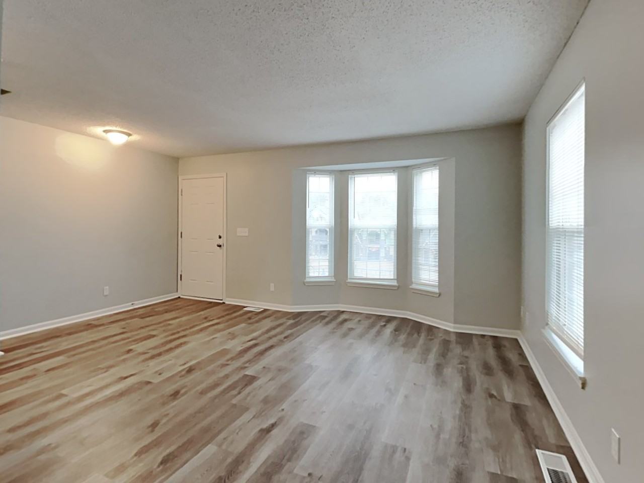 4248 Paseo Blvd - Photo 2 of 20