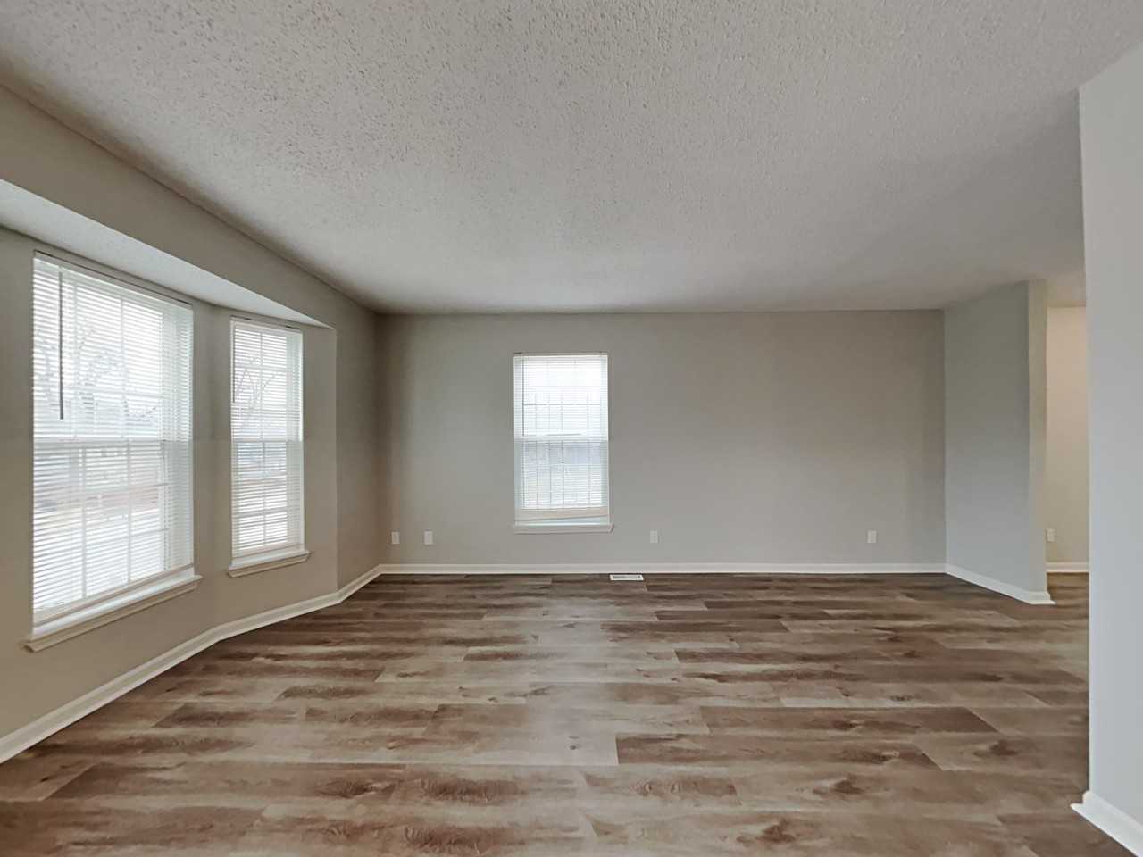 4248 Paseo Blvd - Photo 3 of 20