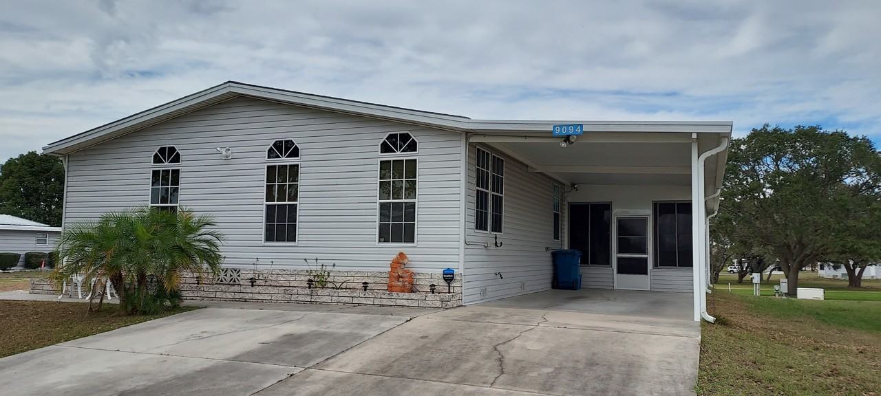 9094 Highpoint Blvd - Photo 2 of 33