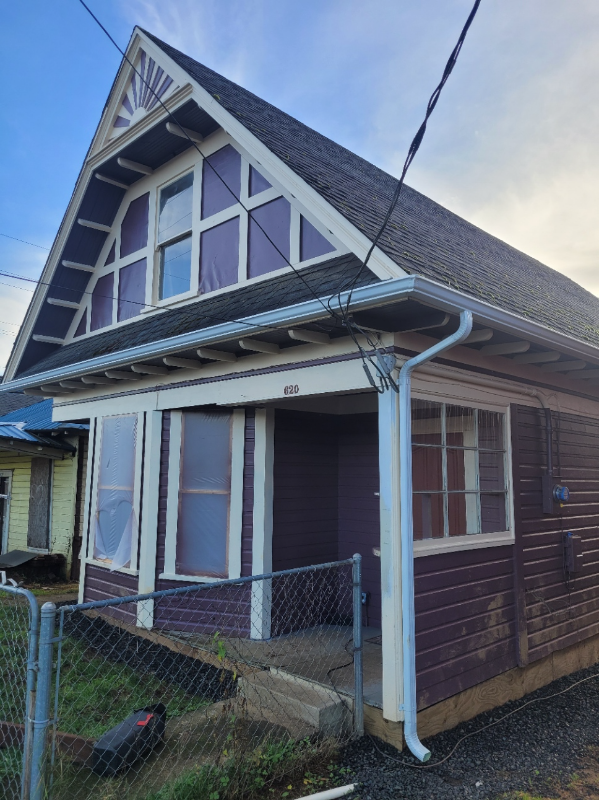 620 Duryea St - Photo 3 of 20