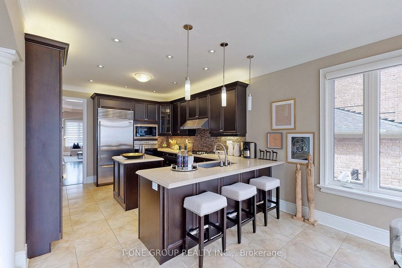 21 Antonini Court - Photo 2 of 16