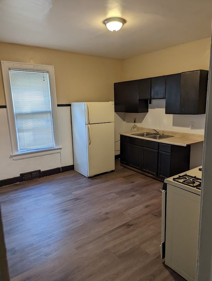 2732 N 34th St Lowr #2732 - Photo 2 of 8