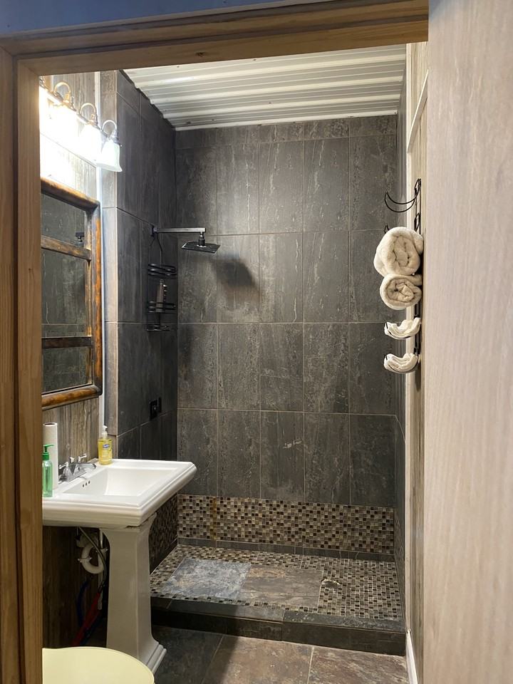 300 W Main St - Photo 2 of 4