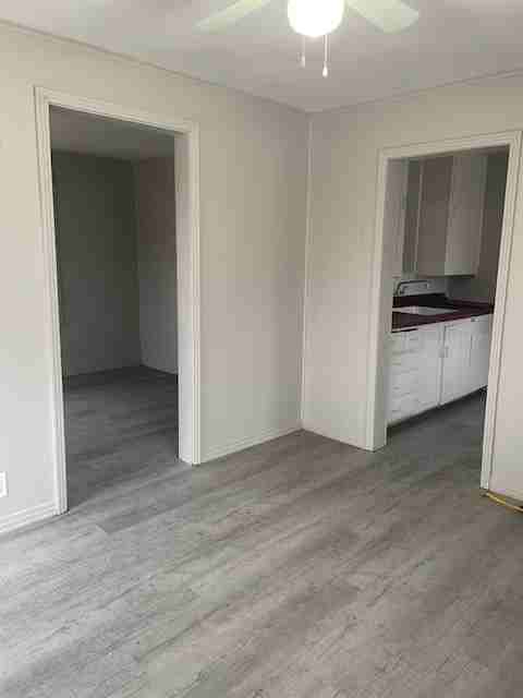 408 W Chestnut Ave #2 - Photo 6 of 11