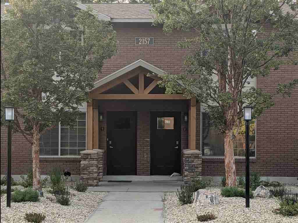 Alpine Townhomes - Photo 2 of 33