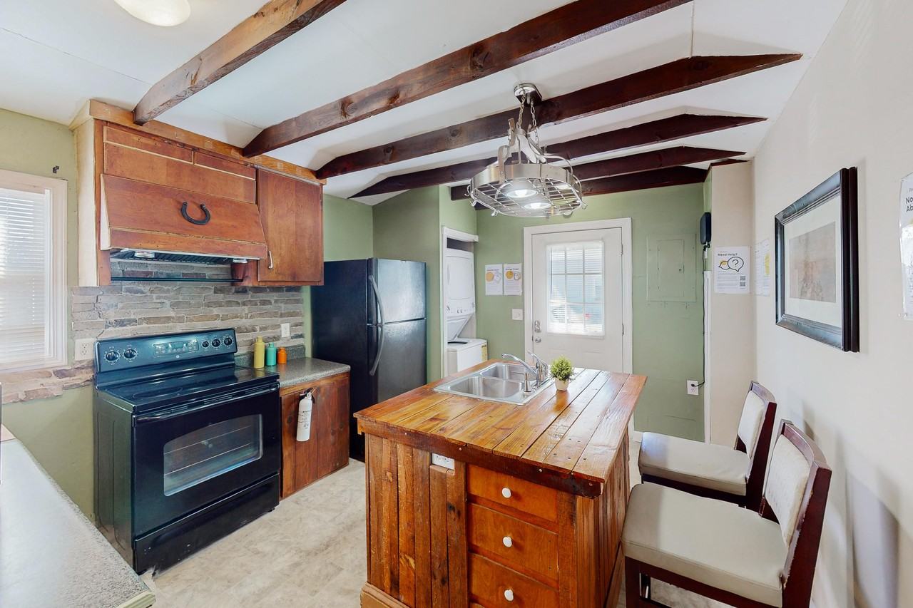 W Dennis Dr - Photo 4 of 7