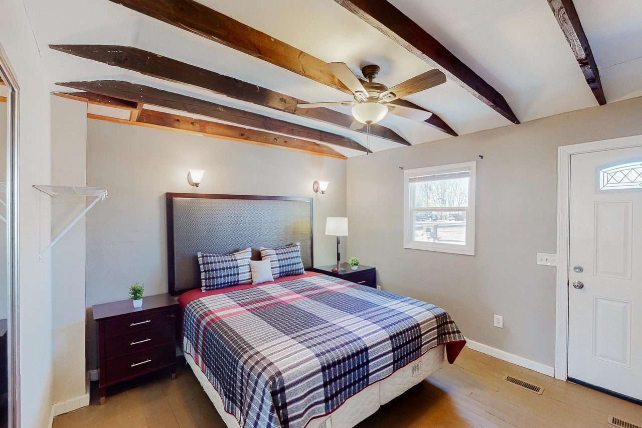 W Dennis Dr - Photo 6 of 7