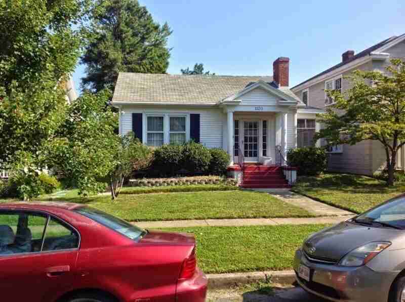 1320 Nottoway Ave - Photo 2 of 16