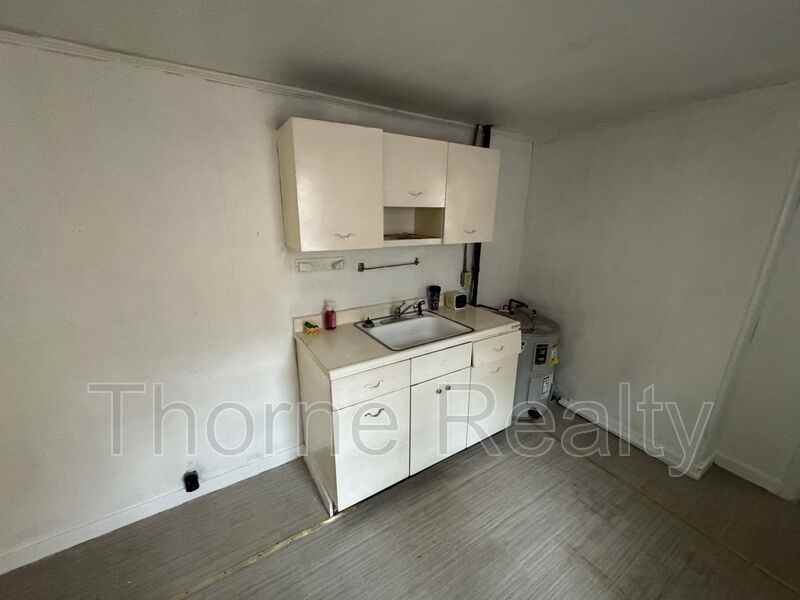 307 E Highland Ave - Photo 3 of 9