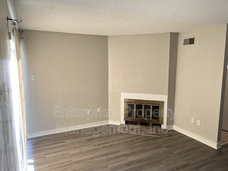 1355 Garden Rd - Photo 4 of 22