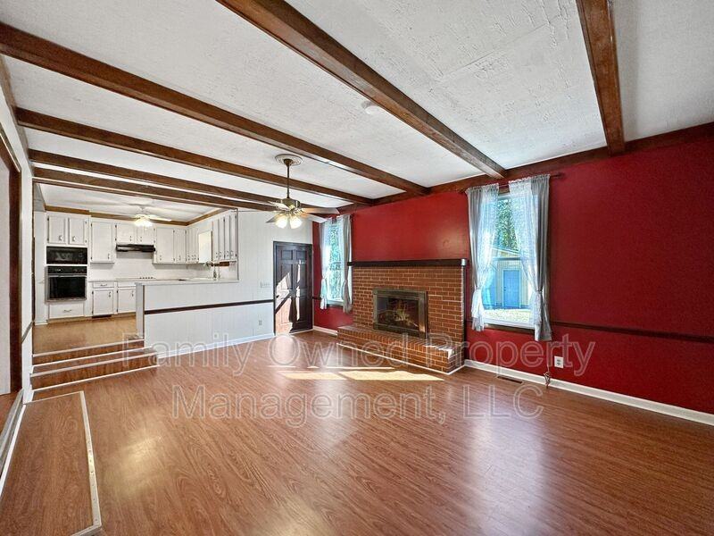 1123 Belvedere Dr - Photo 6 of 29