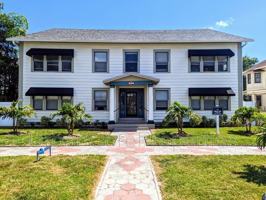 featured image of 236 10th Ave Ne #8