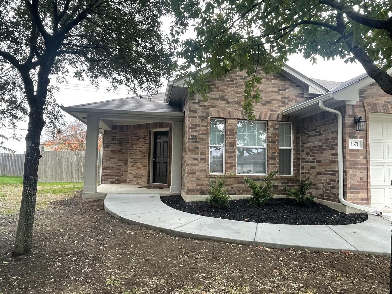 1371 Stone Rim Loop #1 - Photo 2 of 16