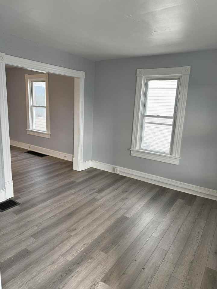 421 S Kentucky Ave #1 - Photo 4 of 15