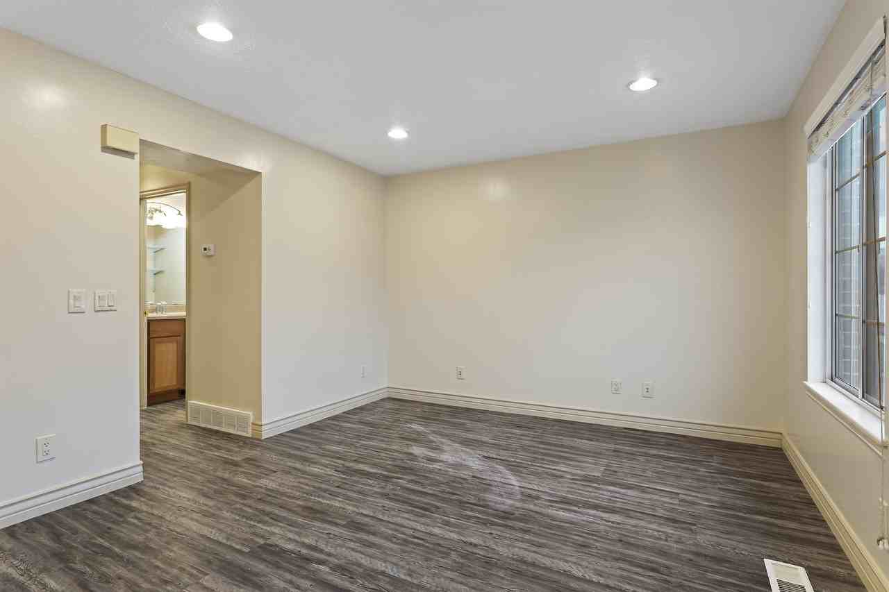 717 N 400 W #717 - Photo 2 of 15