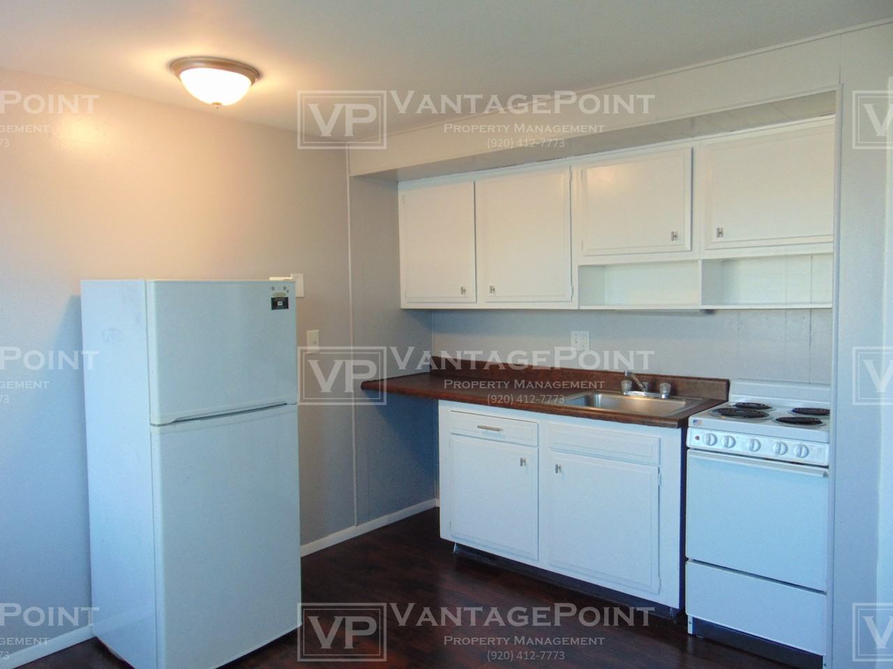 3201 W 4th St #7 - Photo 3 of 9