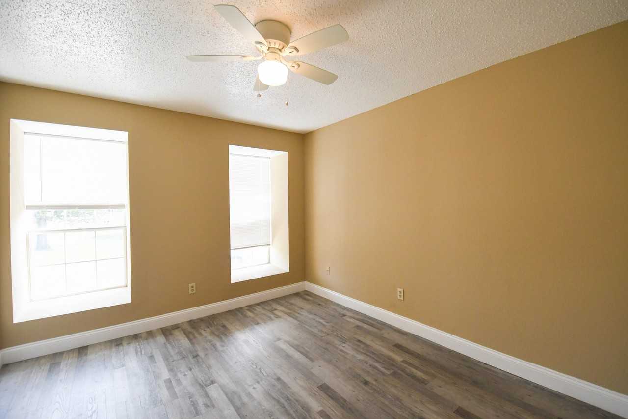 201 Belle Terre Blvd #1 - Photo 5 of 7