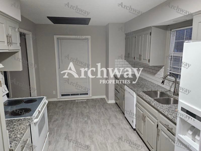 1600 W Elm Ter #NA - Photo 7 of 24