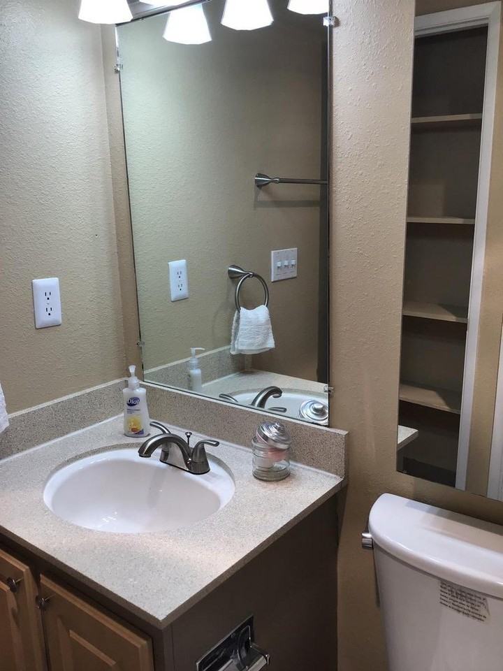 4727 200th St Sw - Photo 3 of 9