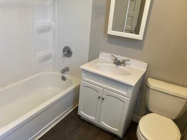 1308 Dodd St - Photo 3 of 13