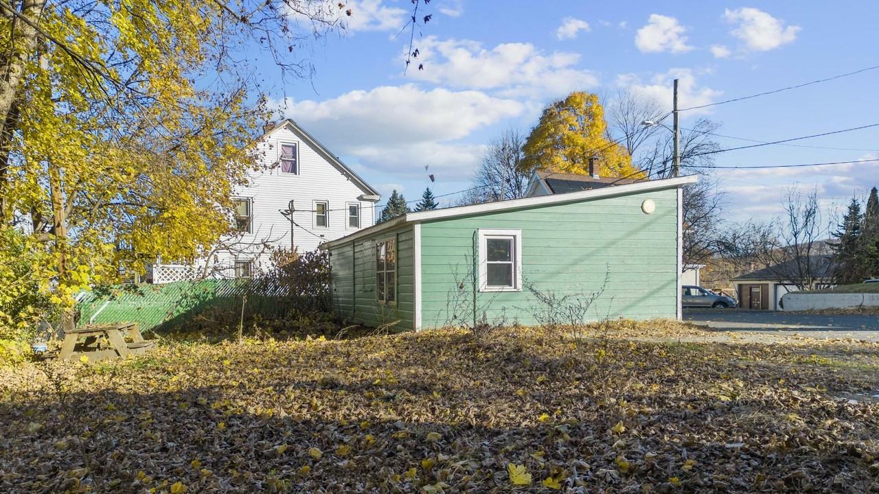 50 Hillside Pl #3 - Photo 2 of 15