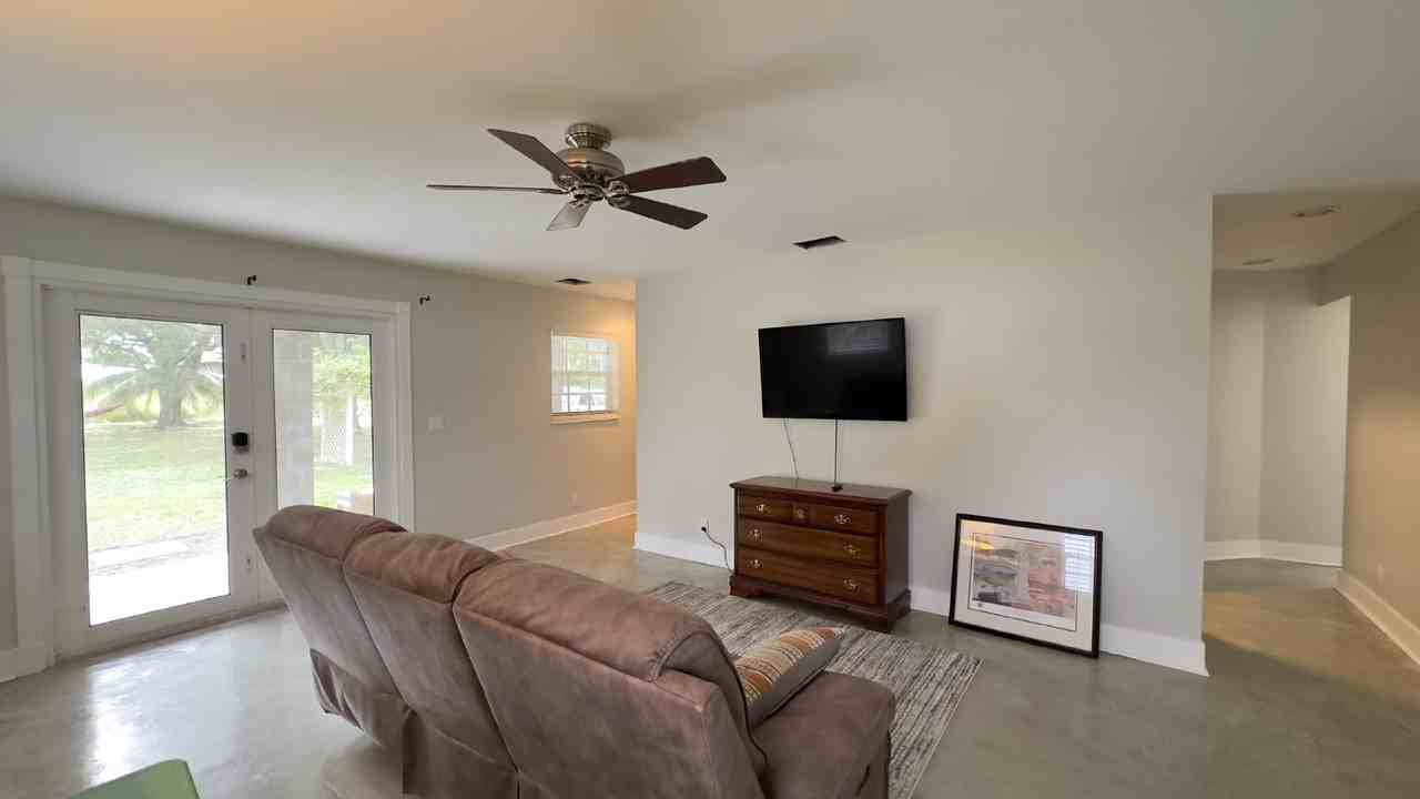 91 Canton Rd - Photo 2 of 39